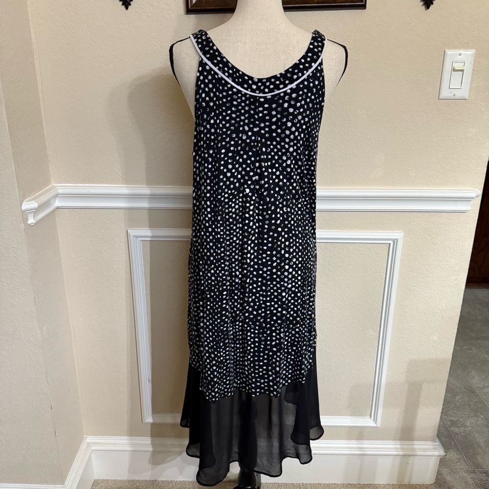 Simply Vera Vera Wang Black and White Sleeveless Midi Lounging Gown Sz. Large